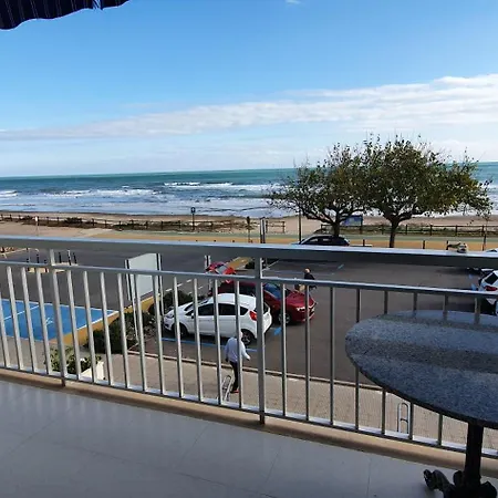 Irta Playa Apartment *